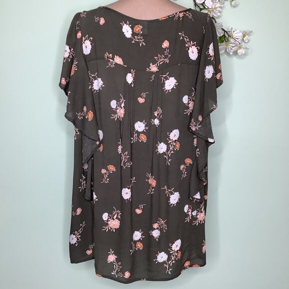 Torrid Floral Pin Tuck Button Front Flutter Ruffle Sleeve Yoked Top Army Green - Picture 7 of 16